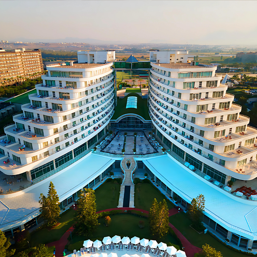 Miracle Resort Hotel