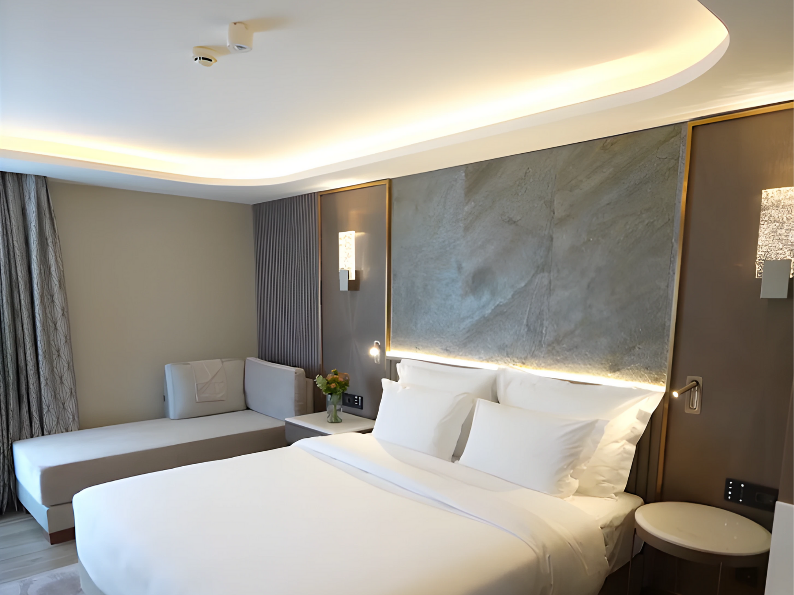 Boreas Hotel