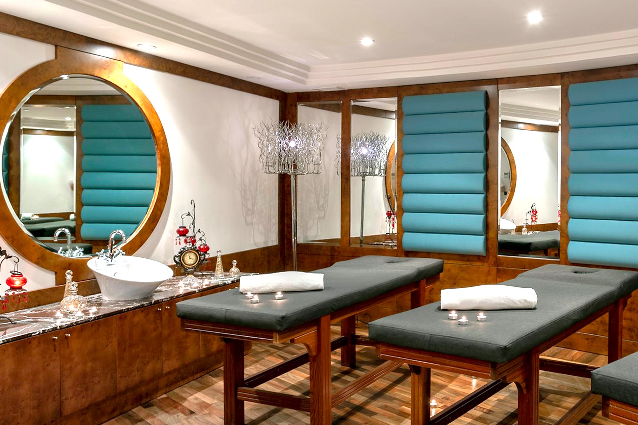 Calista Luxury Resort Hotel