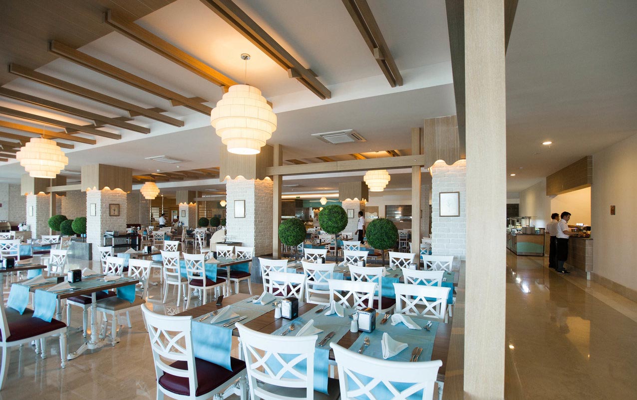 COMMODORE HOTEL