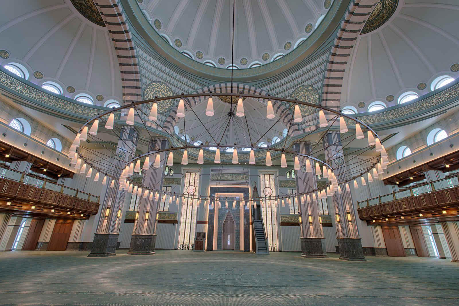 CUMHURBAŞKANLIĞI KÜLLİYESİ MİLLET CAMİİ