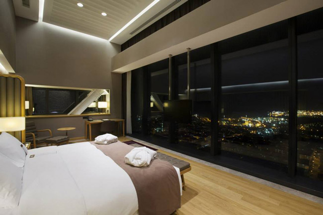DOUBLE TREE BY HILTON