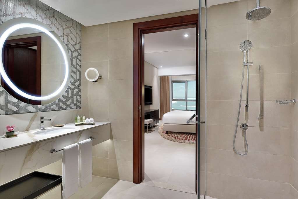 Hilton Doha The Pearl Hotel & Residences