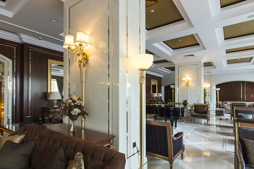 Latanya Hotel