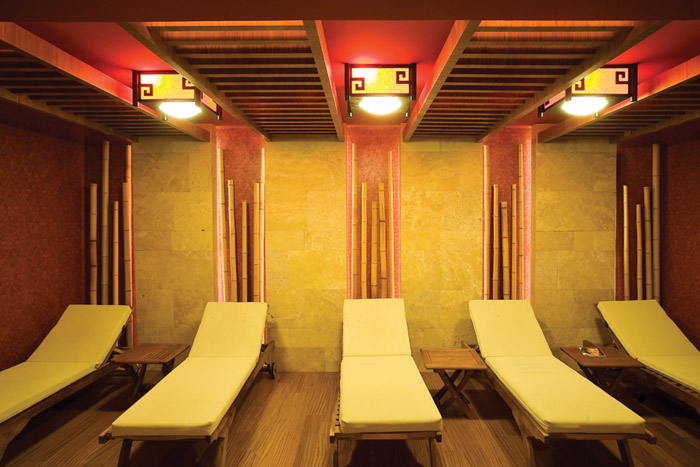 ROYAL DRAGON HOTEL