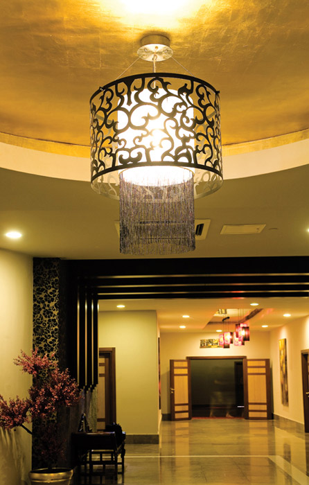 ROYAL DRAGON HOTEL