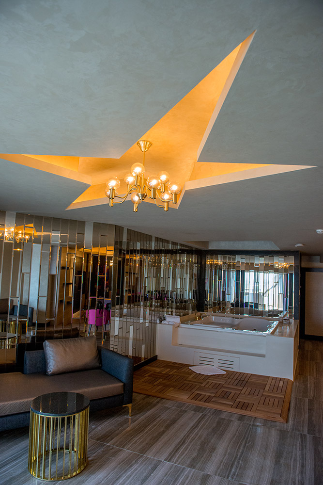 Royal Seginus Hotel