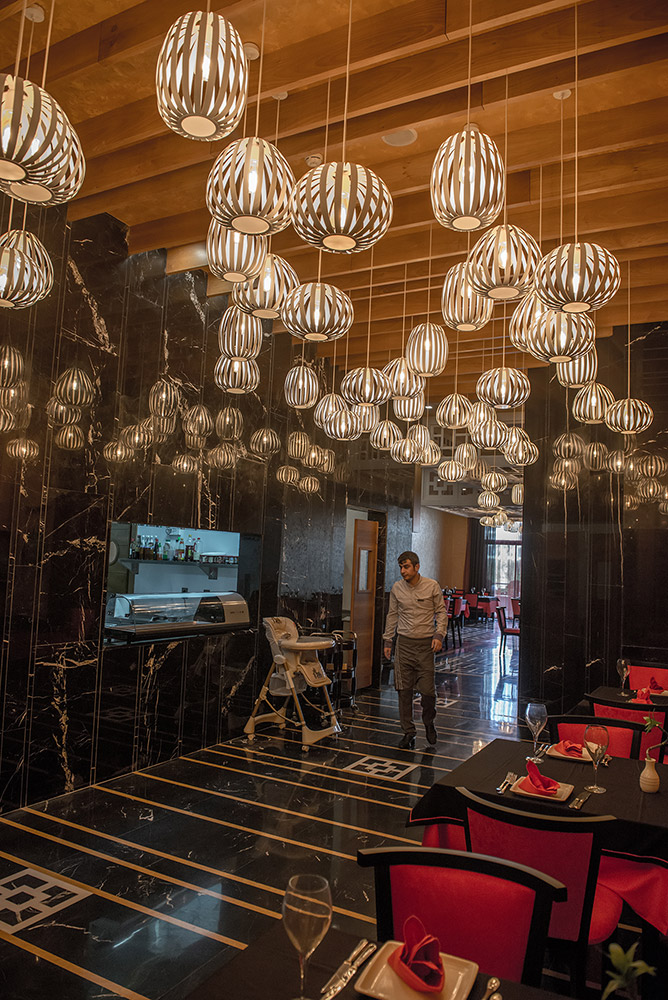 Royal Seginus Hotel