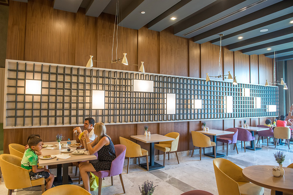 Royal Seginus Hotel