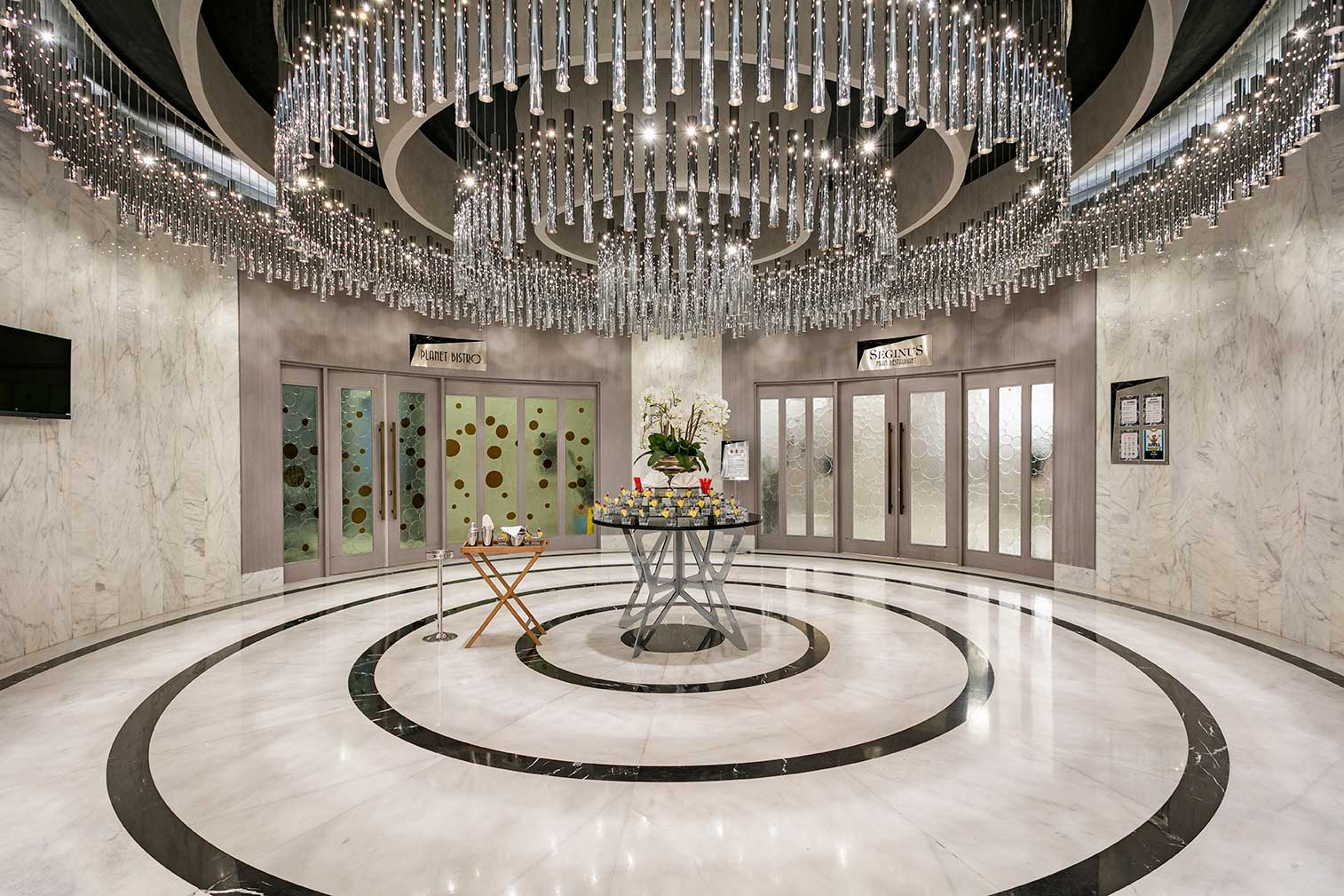 Royal Seginus Hotel