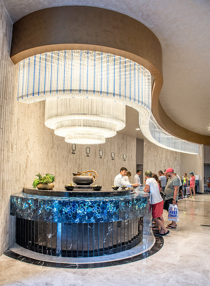 Royal Seginus Hotel