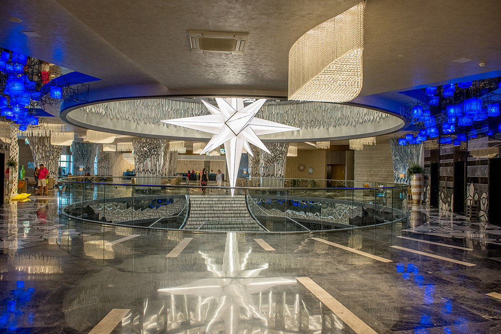 Royal Seginus Hotel