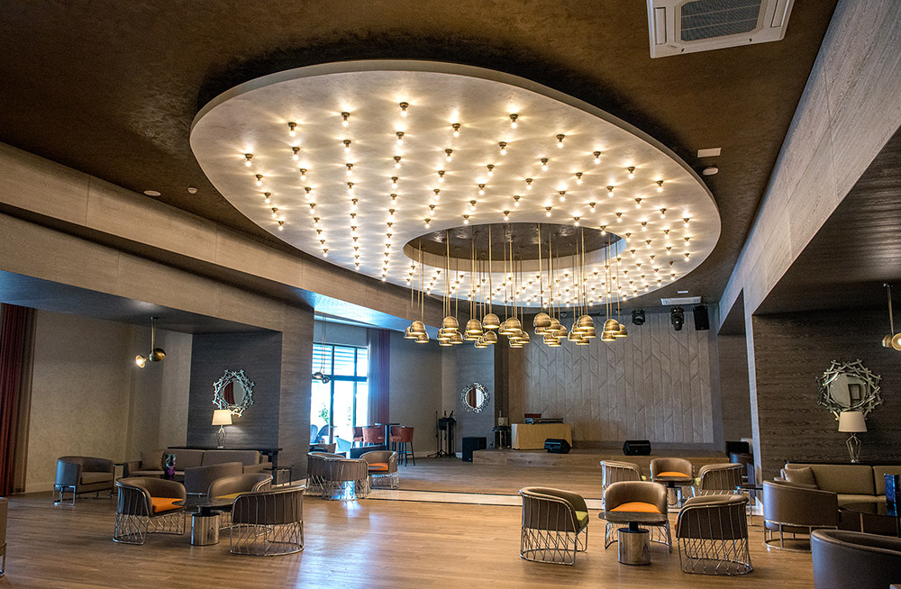 Royal Seginus Hotel