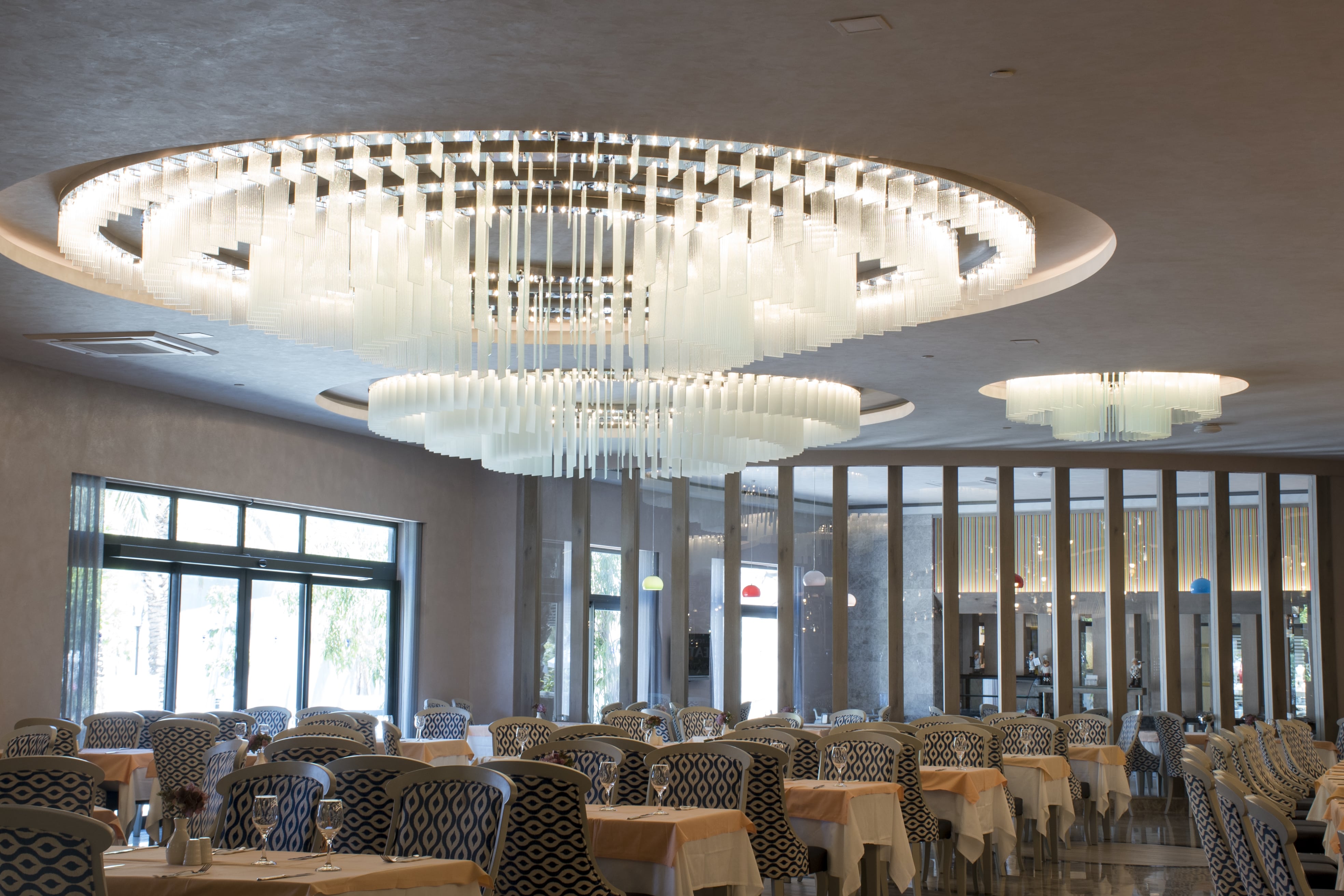 Royal Wings Hotel