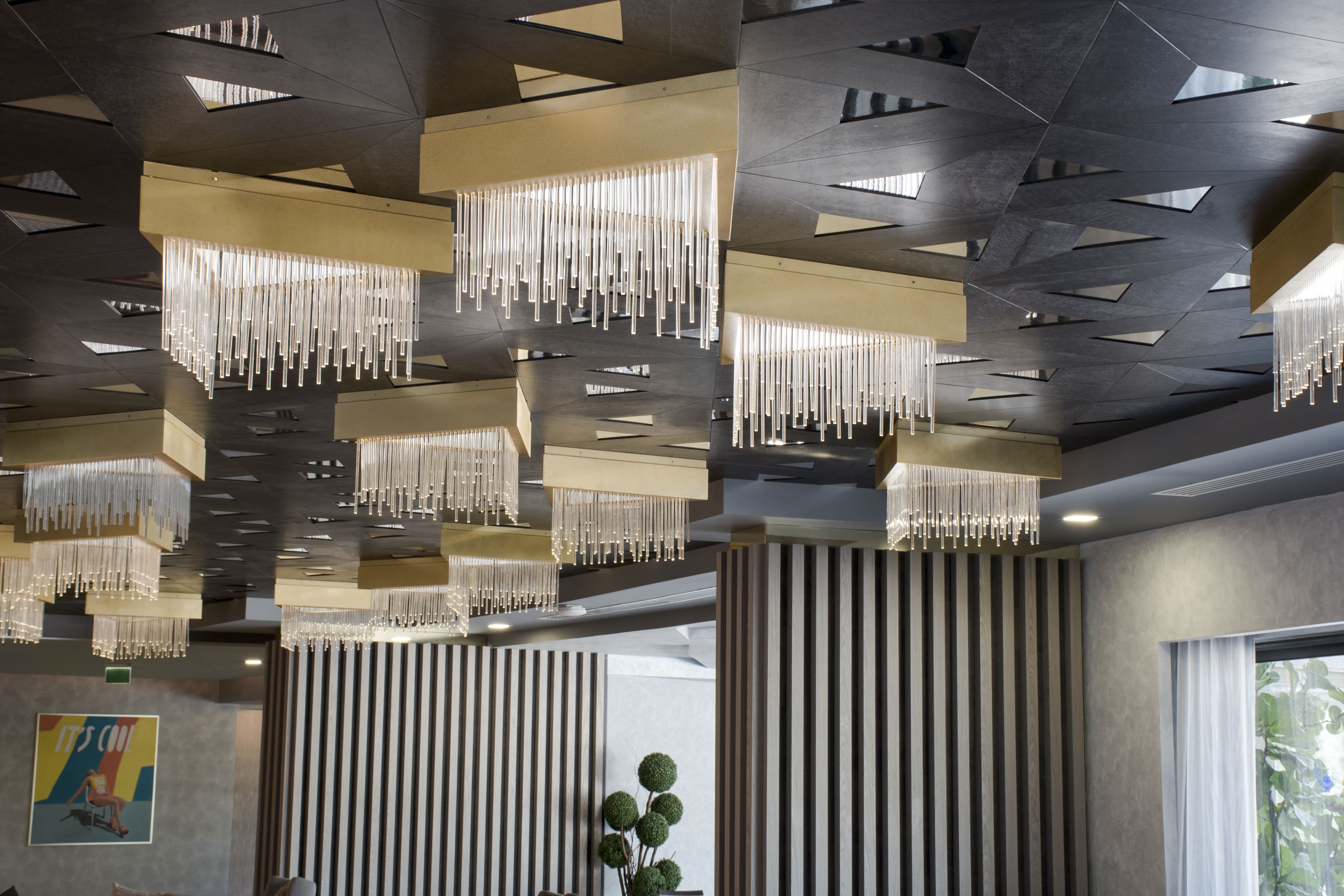 Royal Wings Hotel
