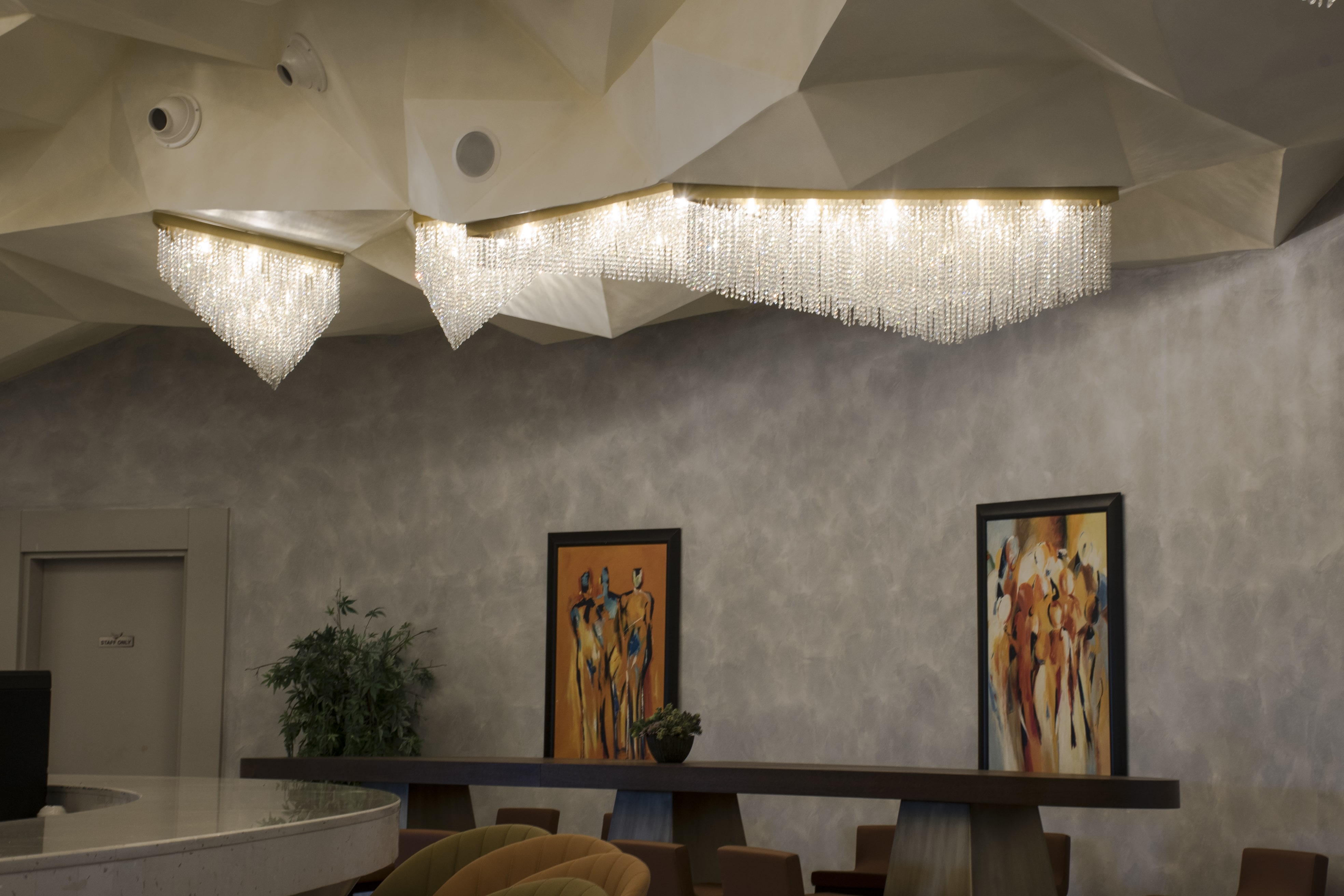Royal Wings Hotel