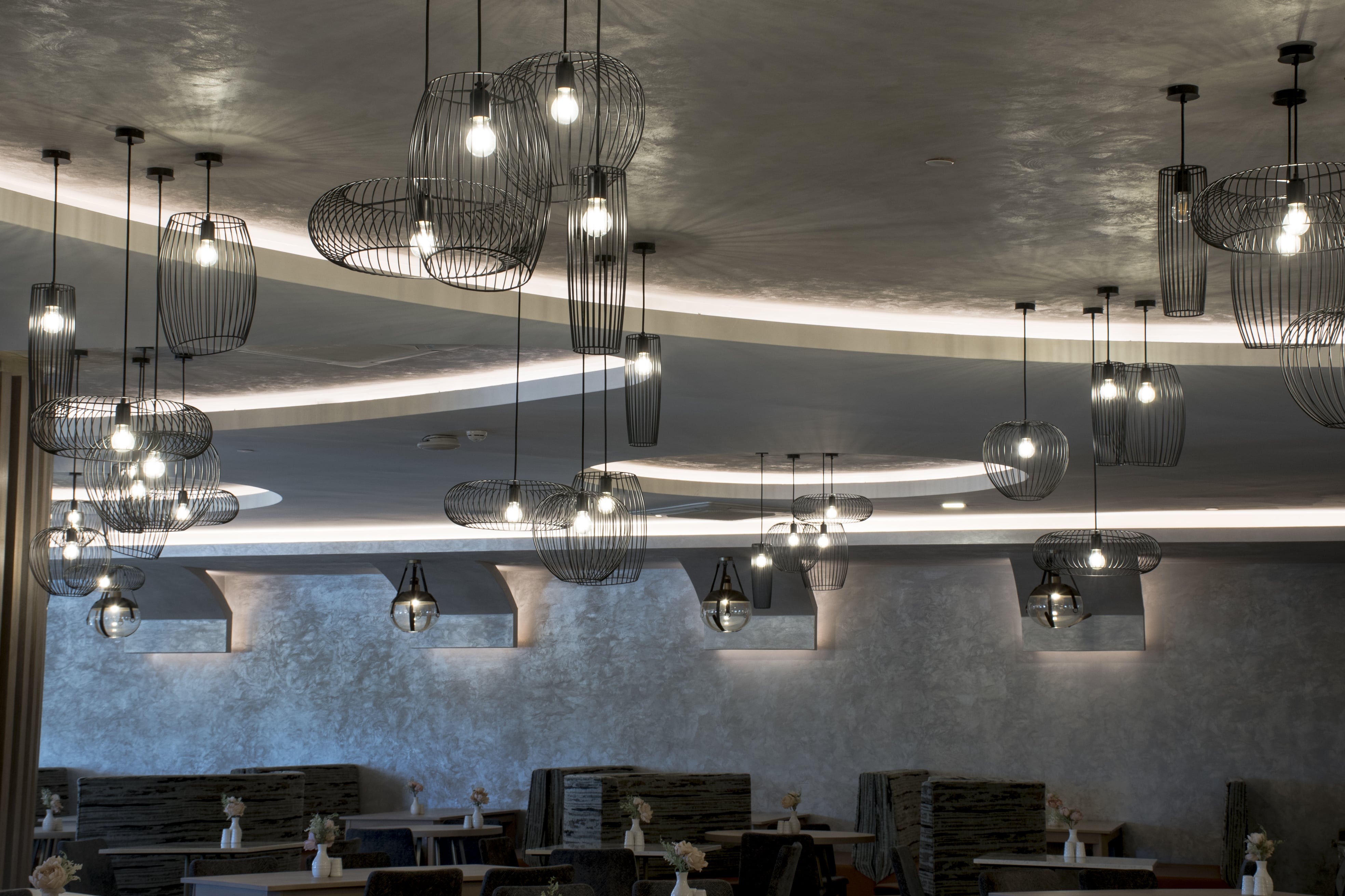 Royal Wings Hotel