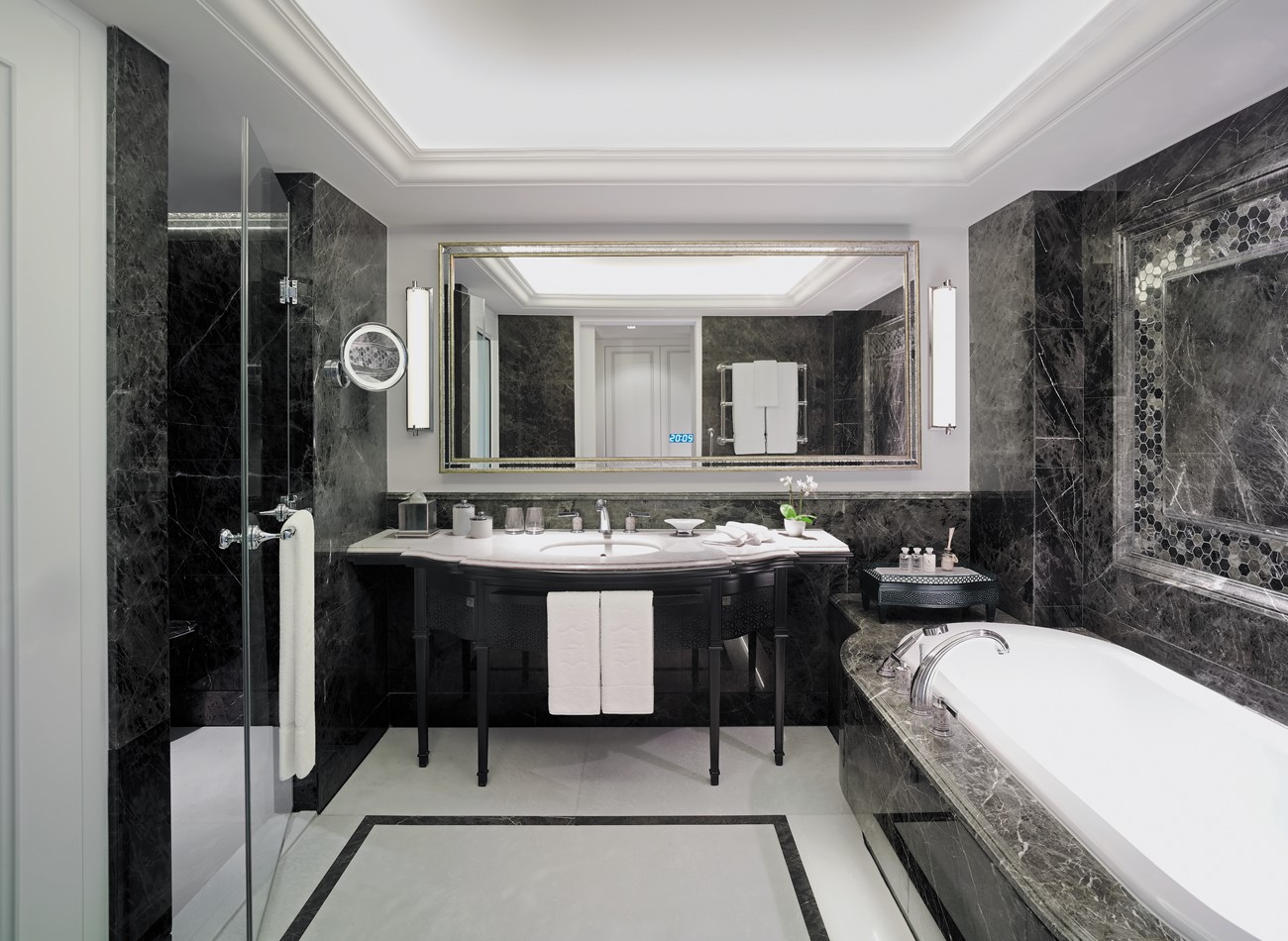 SHANGRI LA BOSPHORUS