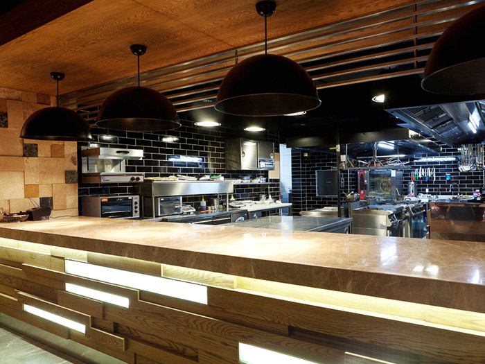 TEPPANYAKI RESTAURANT